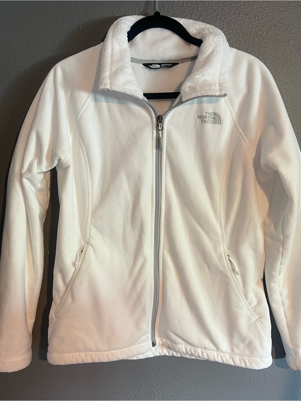 The North Face Women’s White Sherpa-Lined Fleece Jacket